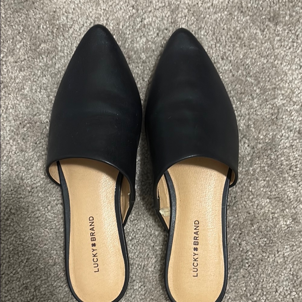 Lucky Brand Women's Classic Black Mules